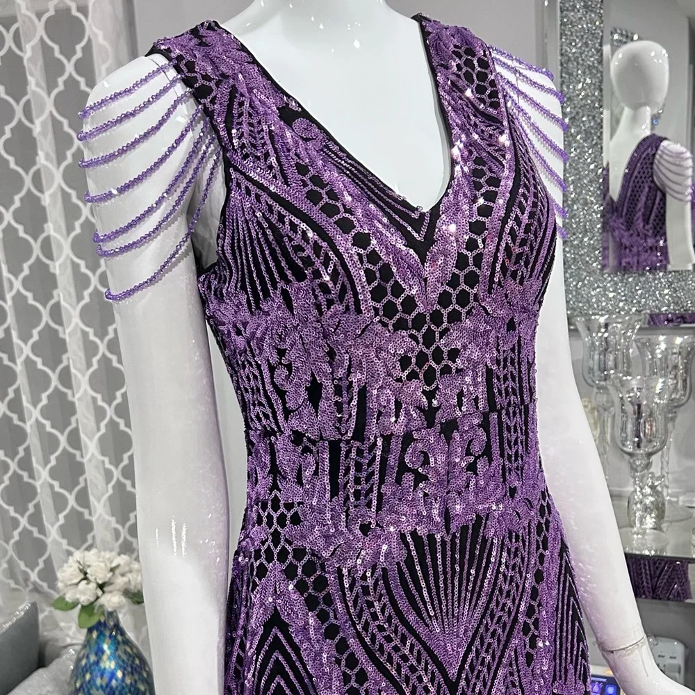 New 🟣 Purple Evening Gown with Beaded Shoulders and Long train. - Picture 6 of 16